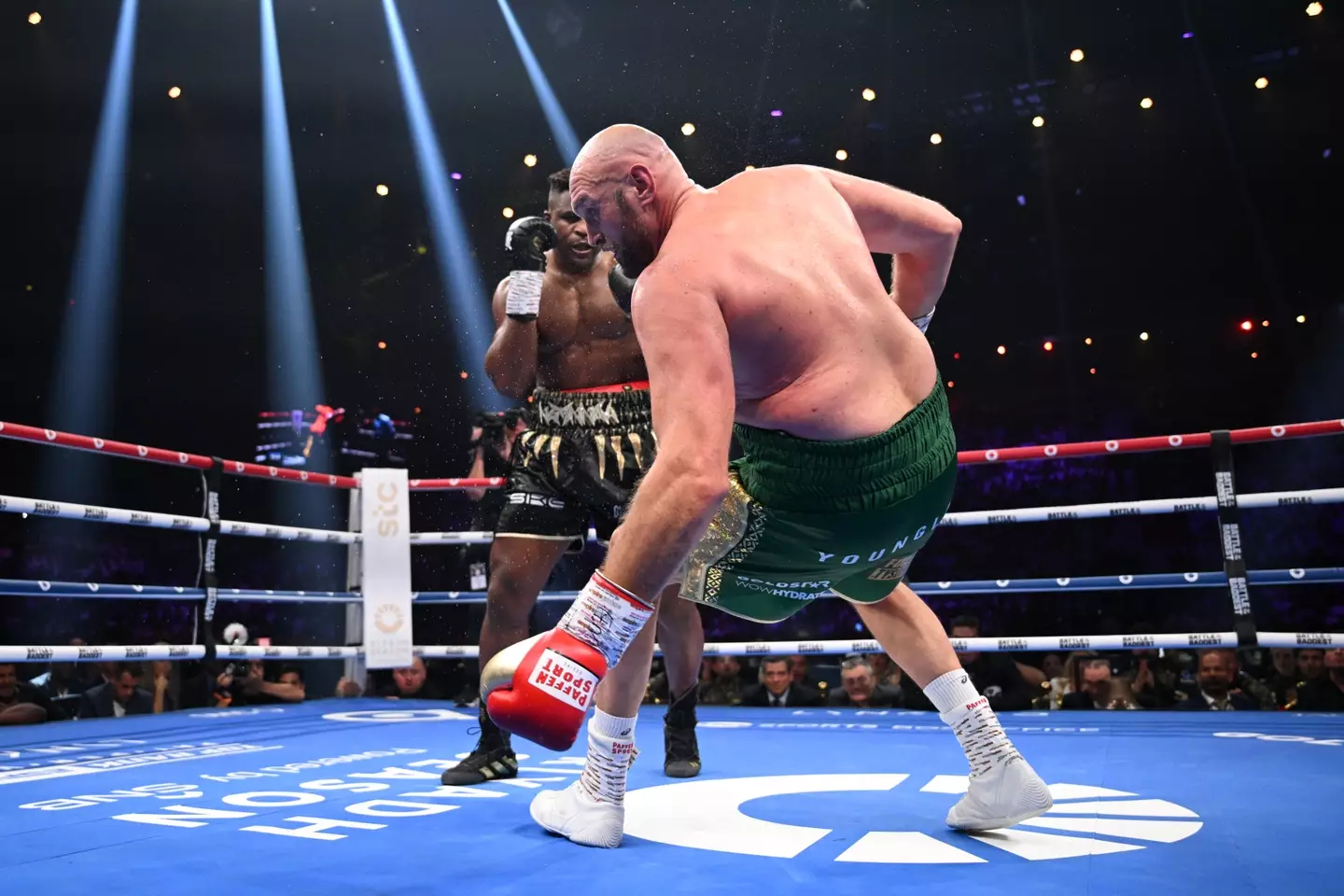 Tyson Fury won on points against Francis Ngannou and remains unbeaten.
