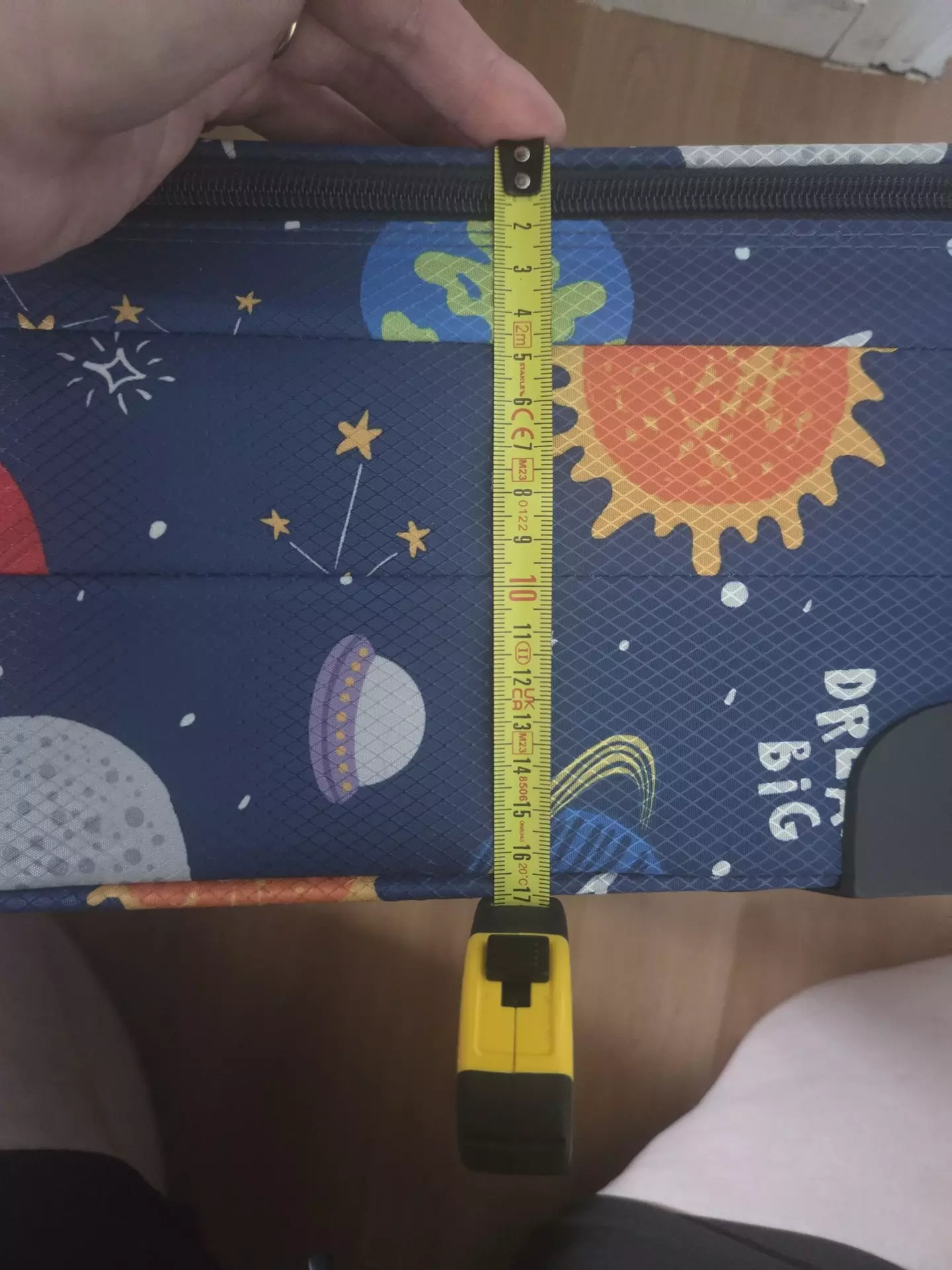 Alison sent pictures of her baggage to easyJet (Kennedy News and Media)