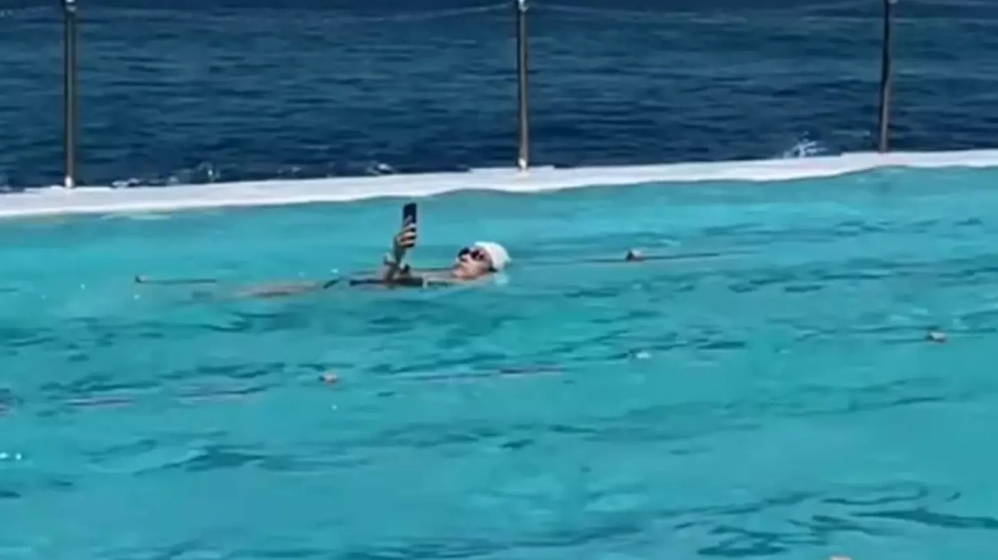 Instagram / @browncardigan