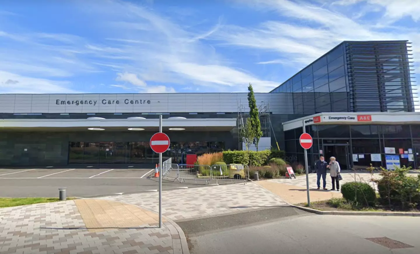 She discharged herself from hospital and sought treatment at a chiropractor's. (Google Maps)