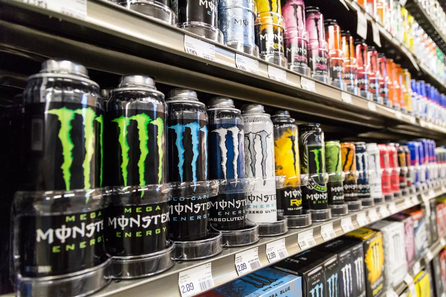 Energy drinks are very popular among gamers.