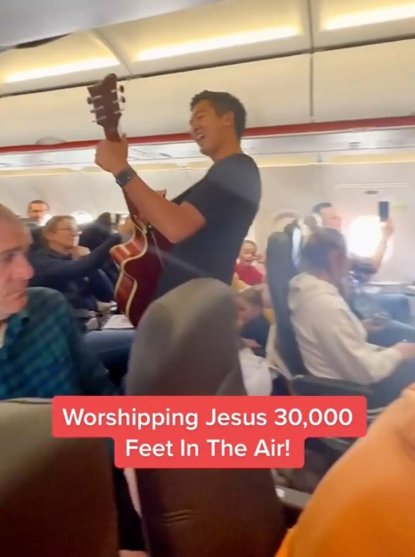 A group of singers decided to bust out some religiously themed tunes during a flight.