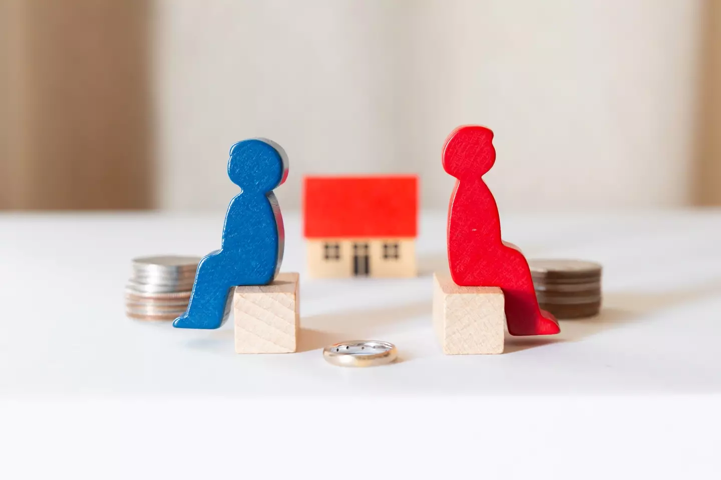 Same house, different lives? Not a good sign (Getty Stock Images)