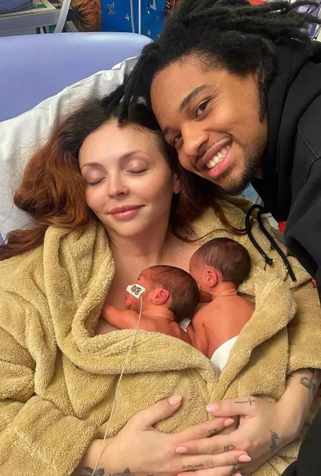 The mum gave birth to her daughters in May last year (Instagram/@jesynelson)