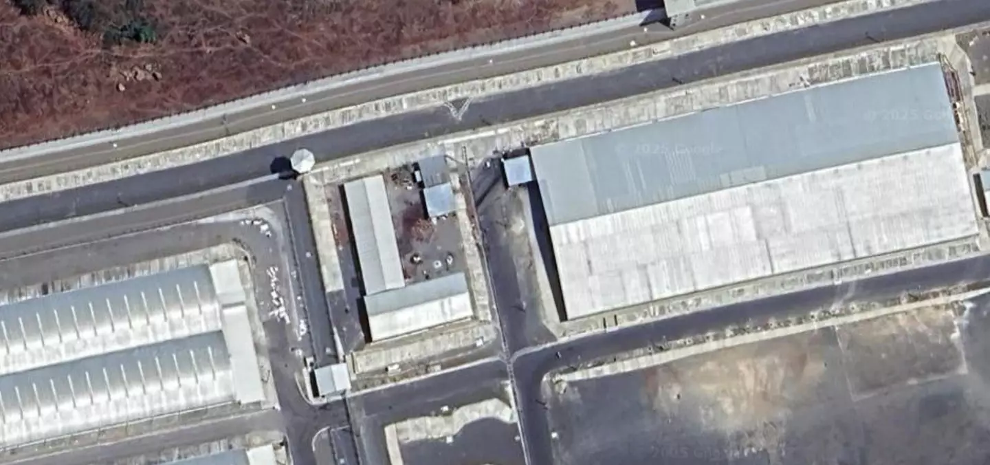 Reddit users have spotted a mysterious 'mound' on the prison complex (Google Maps)