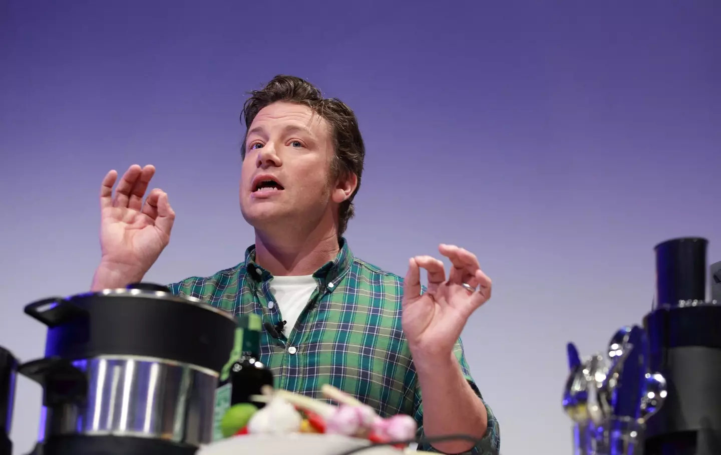 Jamie Oliver worked in his parent's pub kitchen as a kid.