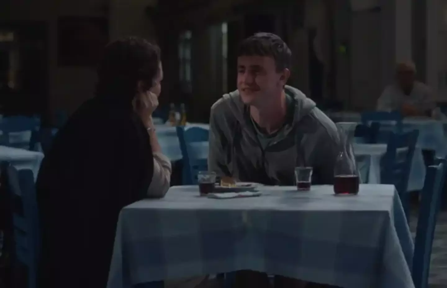 Colman and Mescal in The Lost Daughter.