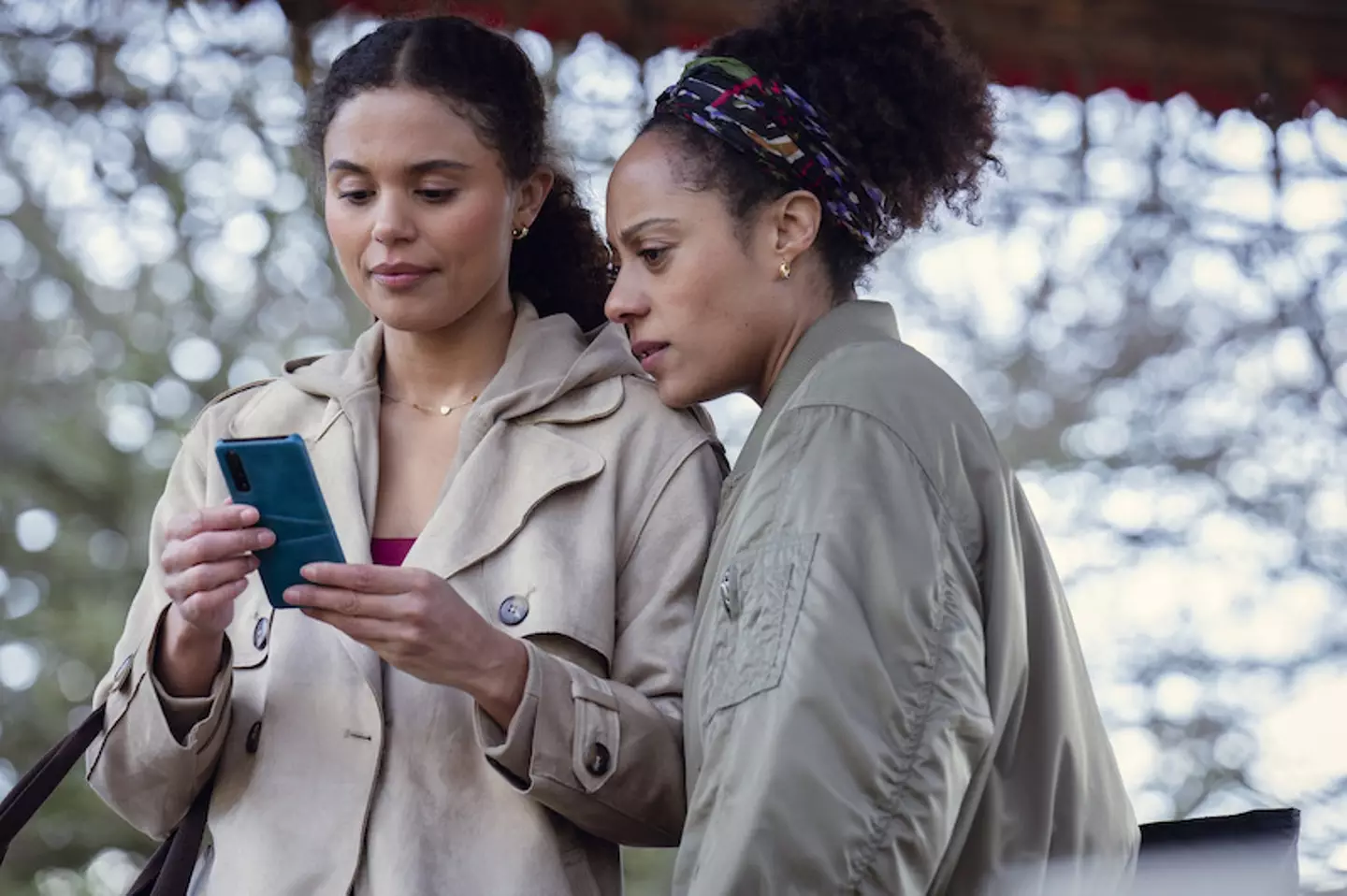 Jessica Plummer and Rosalind Eleazar (Netflix)