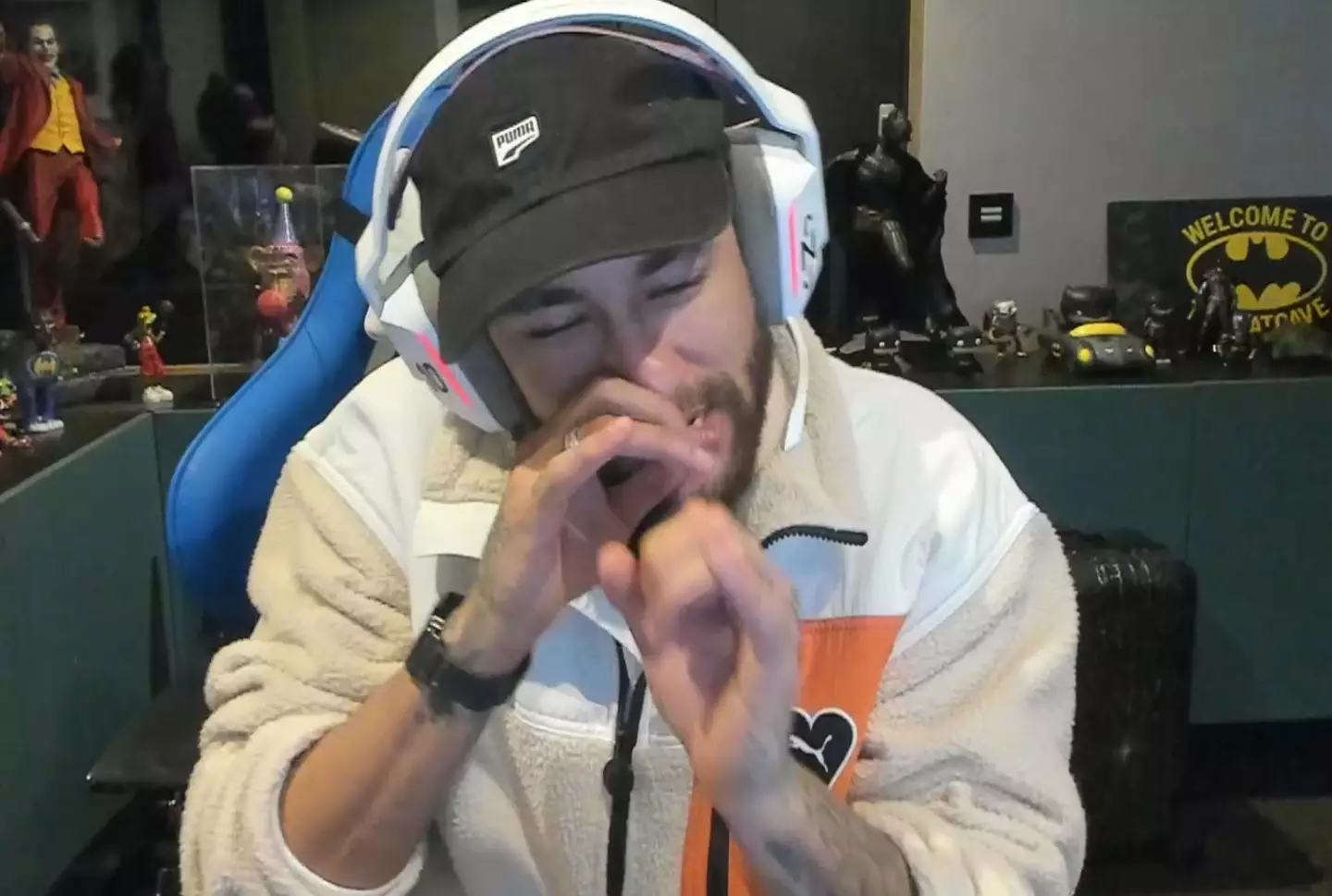 Oh no, hang on, he's just done the 'bad Titanic recorder' thing, he finds it funny.