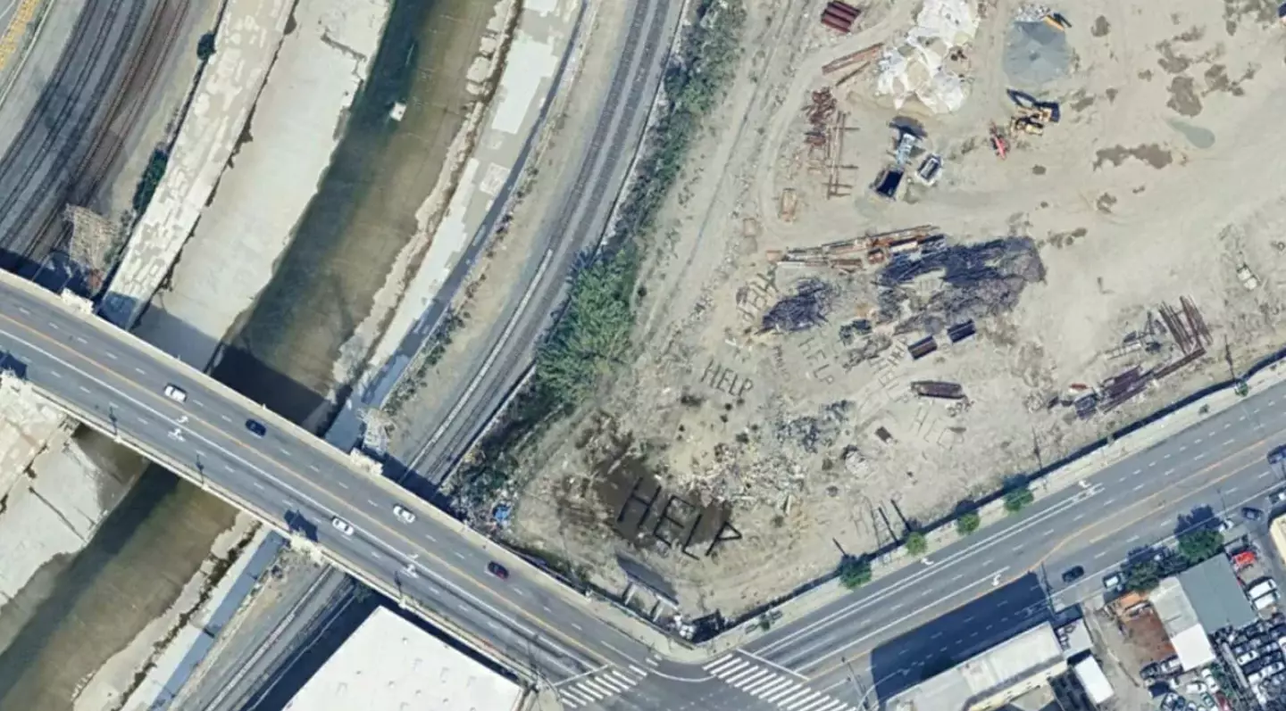 The words can be seen on Google Earth (Google Earth)