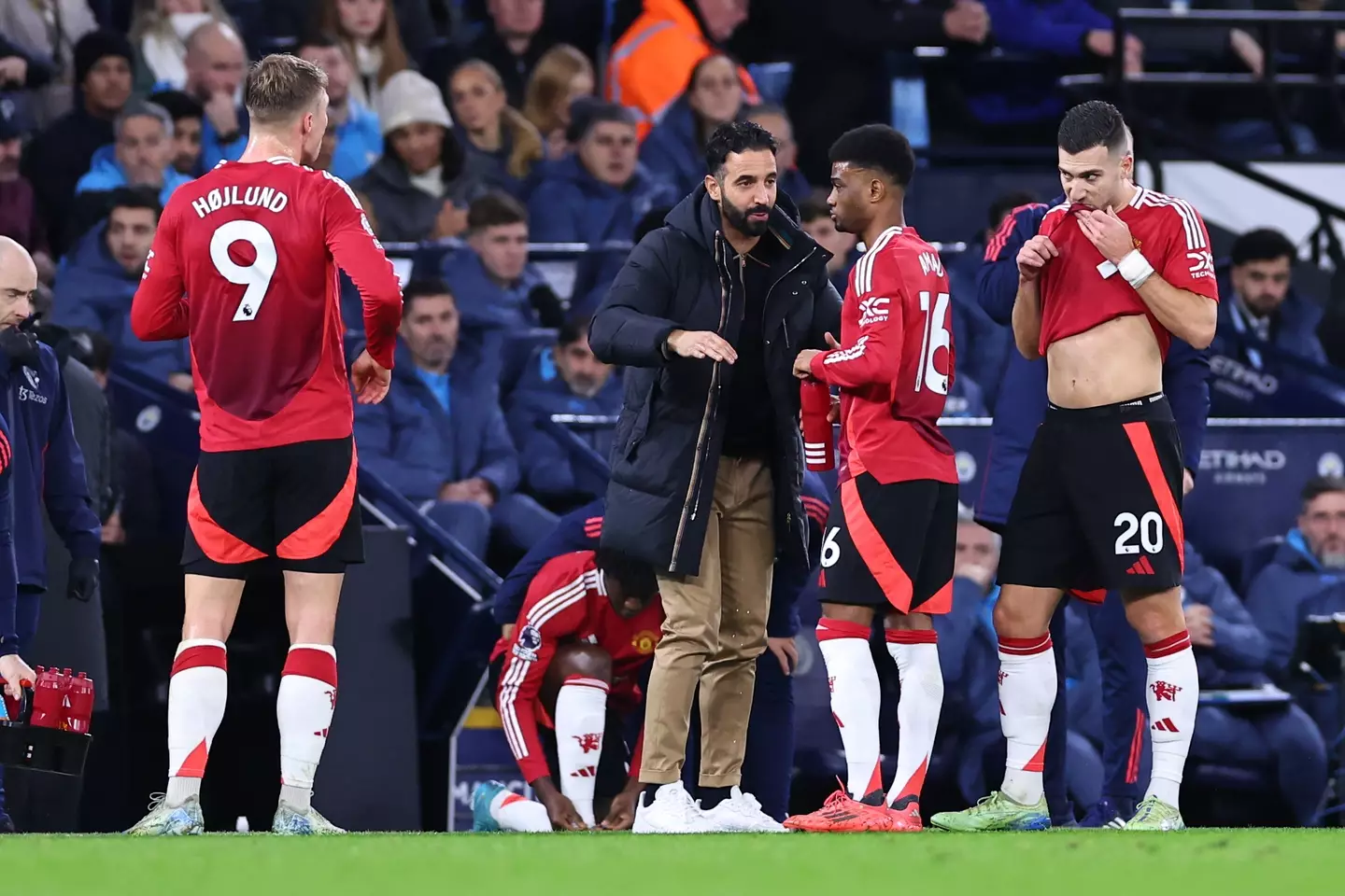 Man Utd will be playing on Boxing Day (Robbie Jay Barratt - AMA / Getty Images)