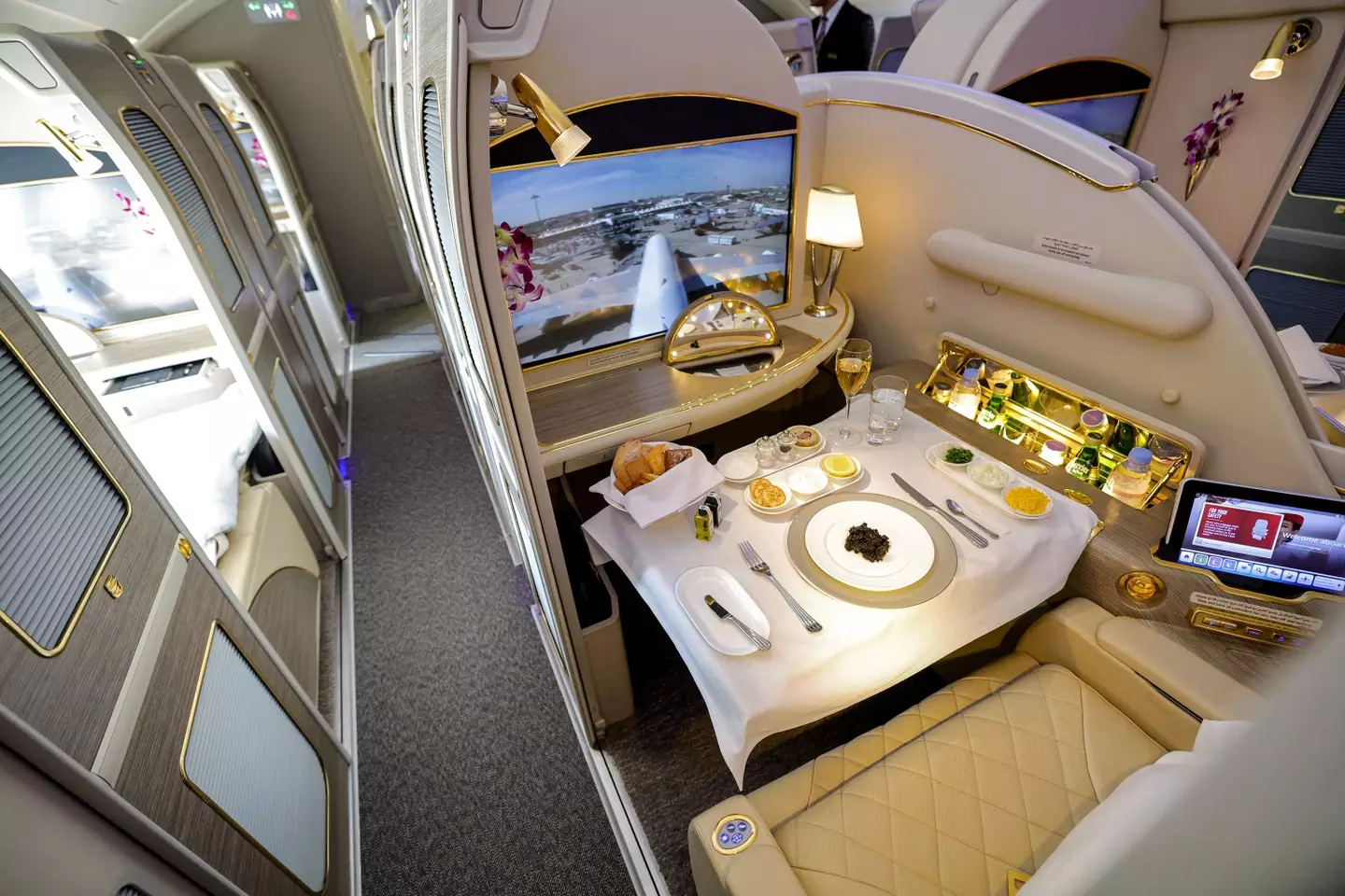 A first class flight. (GIUSEPPE CACACE/AFP via Getty Images)