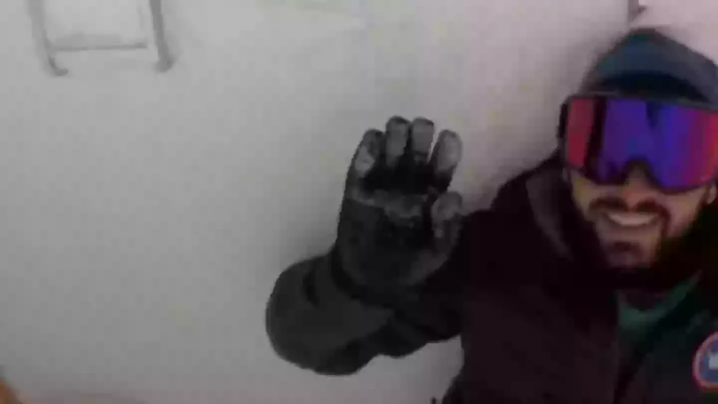 Incredible discovery made after camera dropped into hole 305 feet below Antarctica