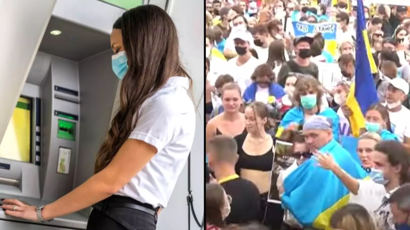 Russian Tourists Are Left Broke In Bali And Can't Withdraw Money As Sanctions Hit