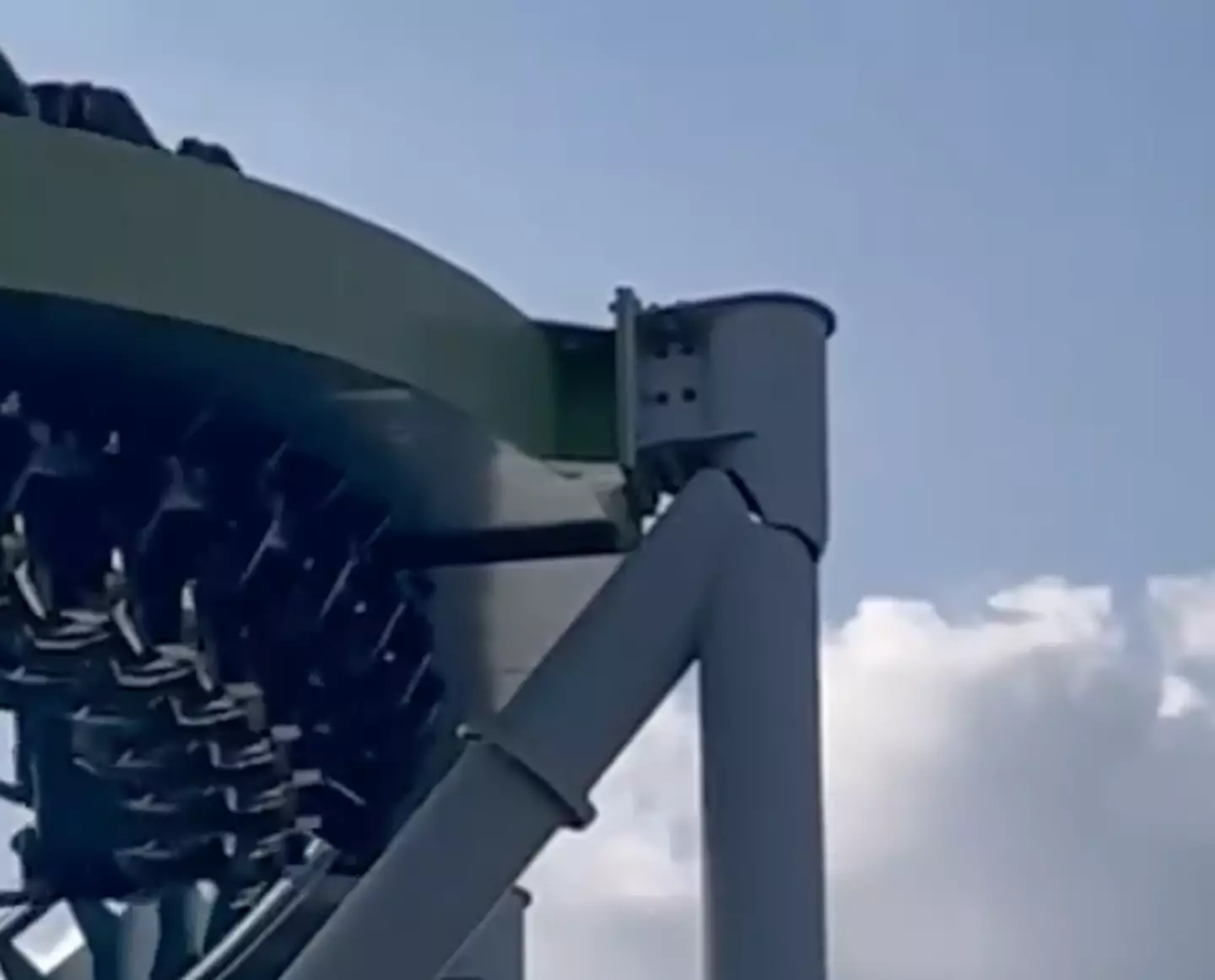 Jeremy Wagner spotted the crack when visiting Carowinds.