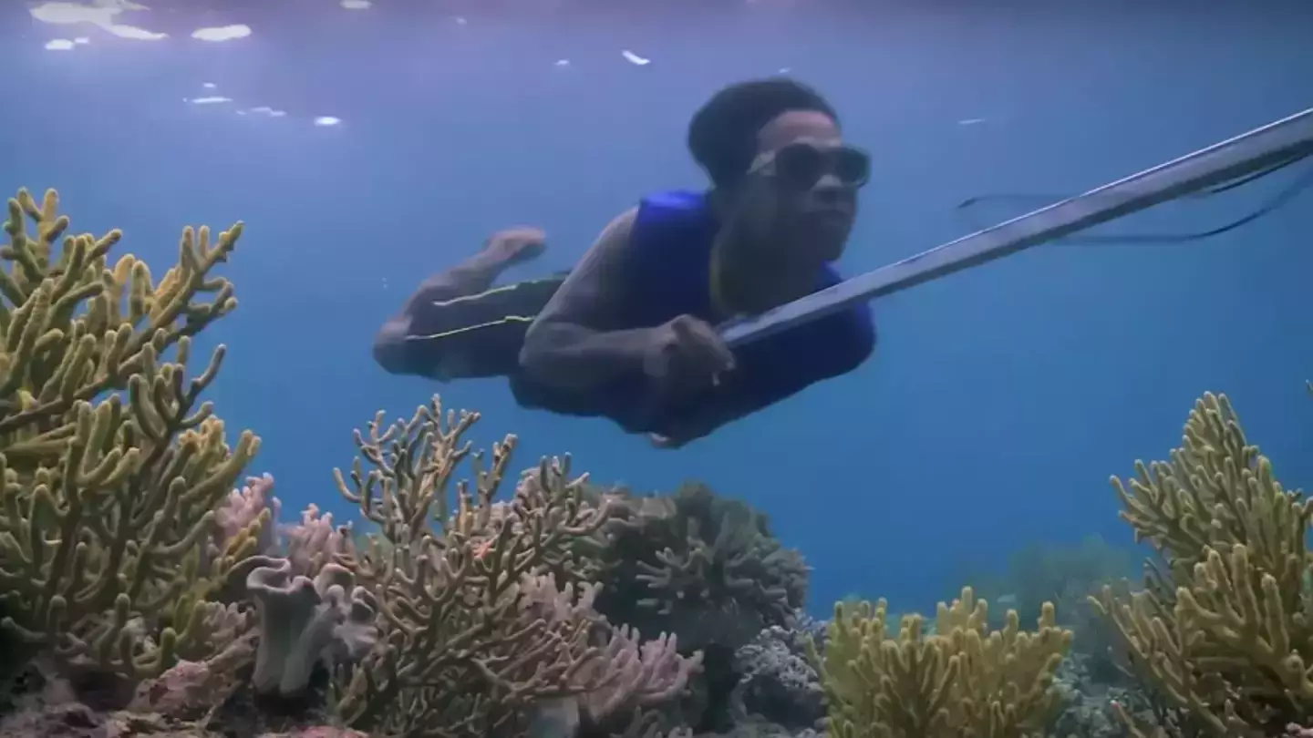 How remote tribe can swim underwater for five hours a day as incredible footage shows their ability