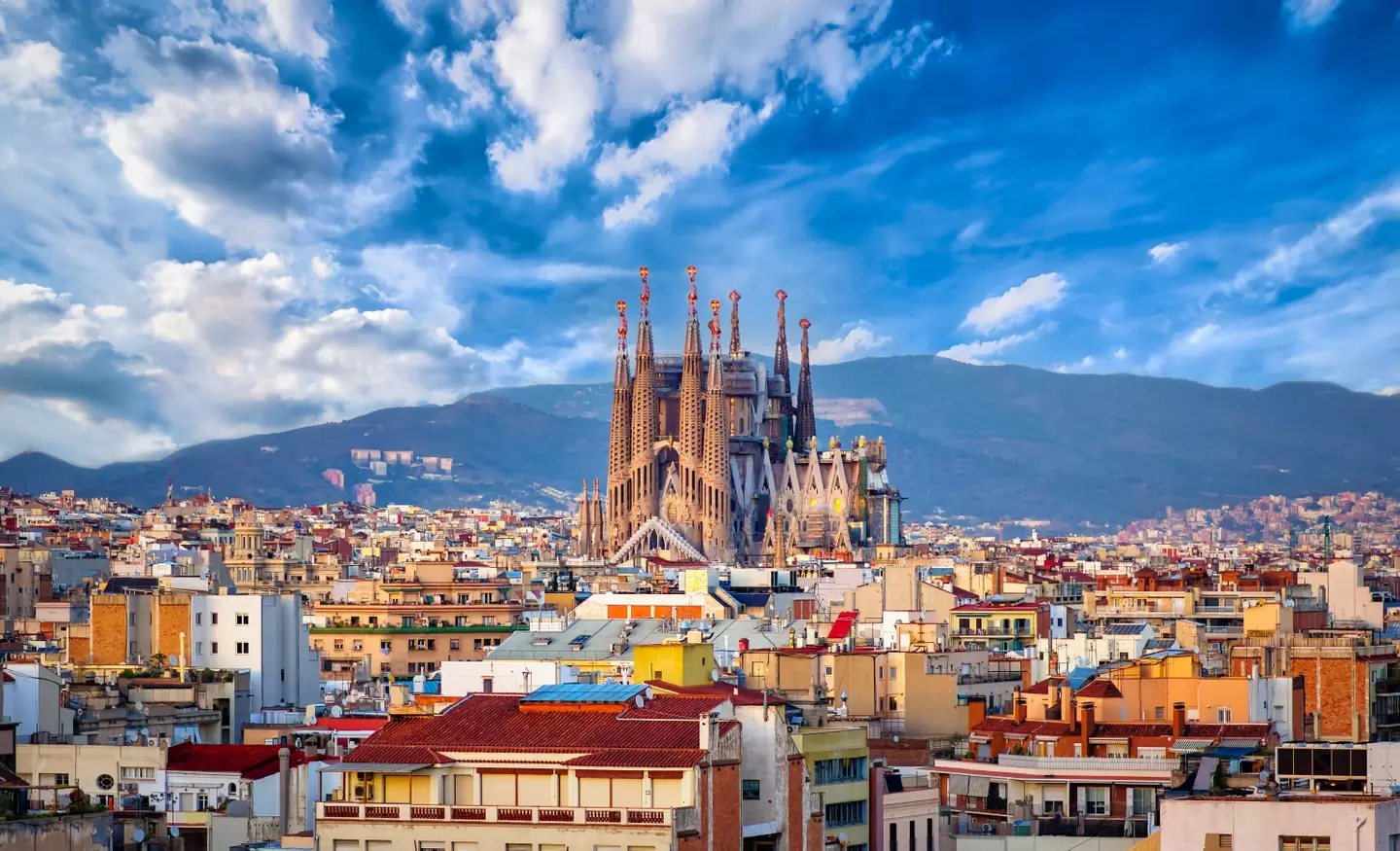 Iglesia de la Sagrada Familia de Antoni Gaudí, Barcelona.  (Imágenes de archivo falsas)