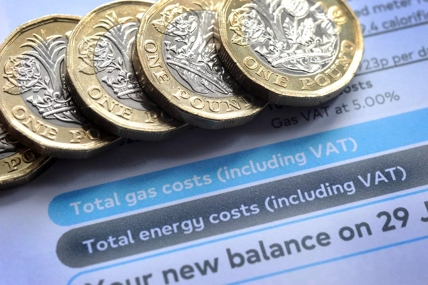 The new price cap will leave households with an annual saving of £426.