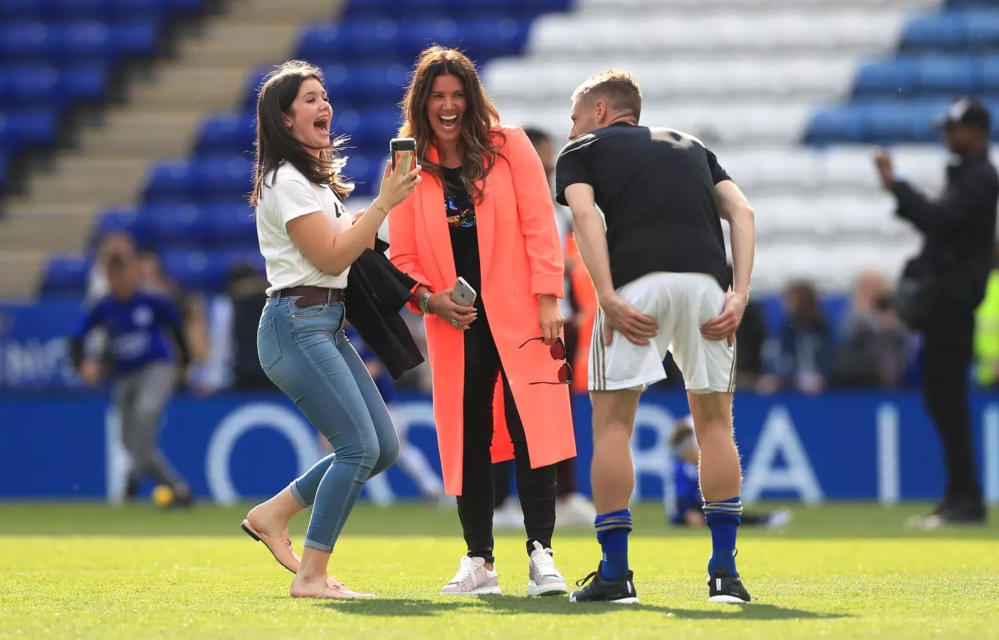 Leicester City's Jamie Vardy and Rebekah Vardy during the Premier League match at the King Power Stadium, Leicester, credit Alamy.