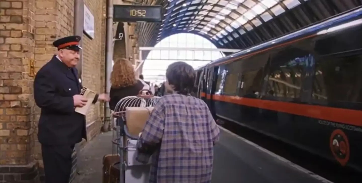 Fans have been left shocked after seeing how the famous Platform 9 ¾  scene was filmed.