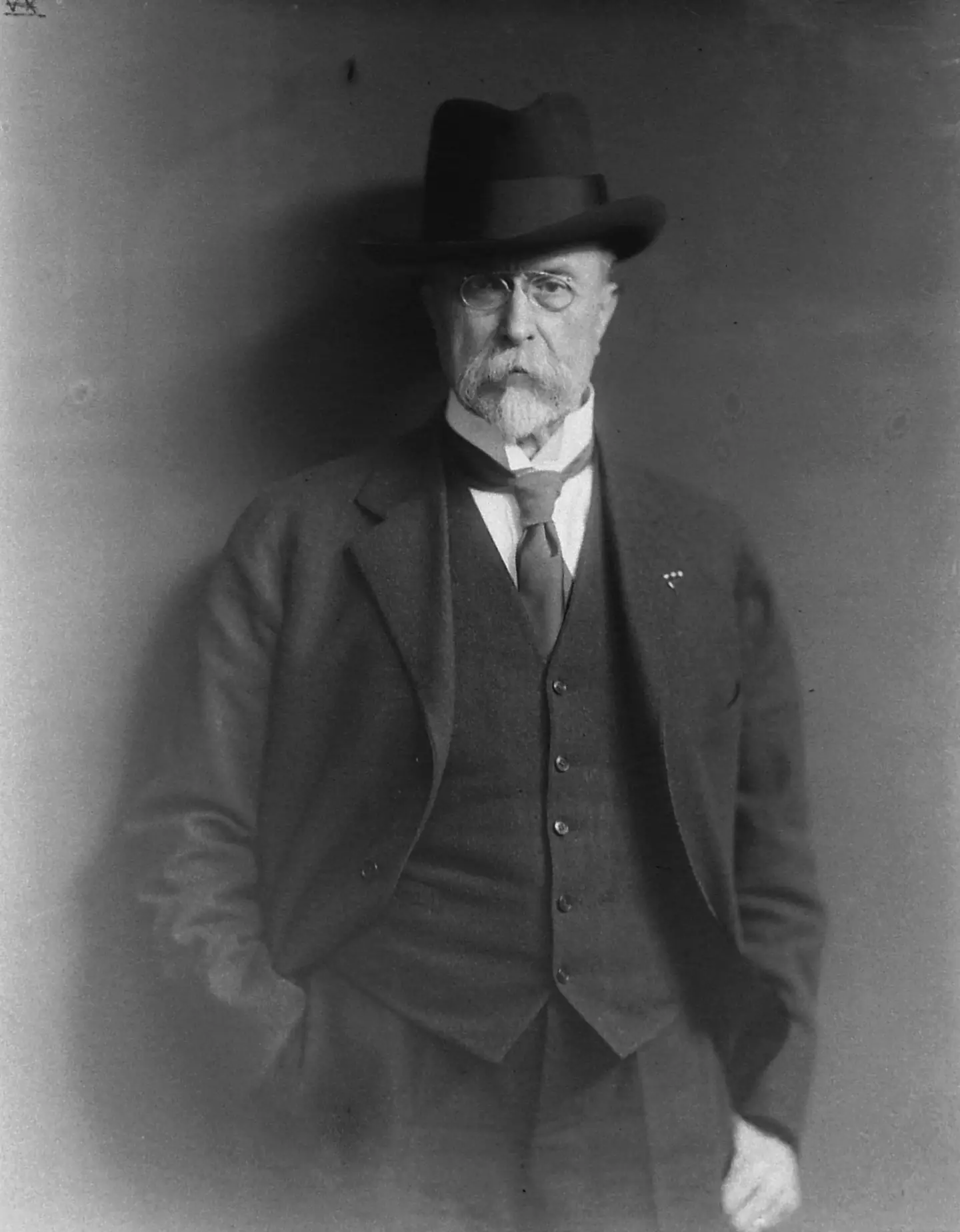88 years ago this chap died and his last words were written down by his son, the letter was sealed up and hasn't been opened since then (Public Domain)