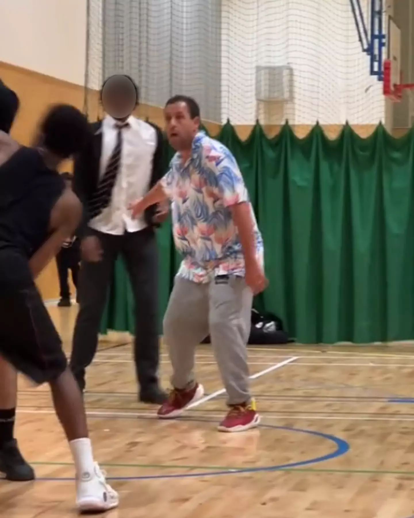 Adam Sandler was filmed placing basketball.