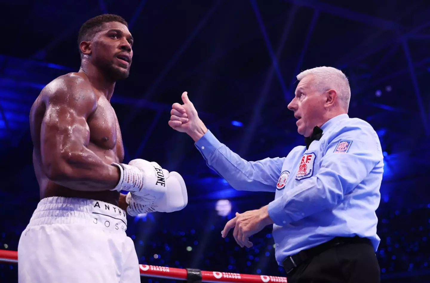 Eight rounds, standard rules, this looks like it's actually going to be a proper fight (Richard Pelham/Getty Images)
