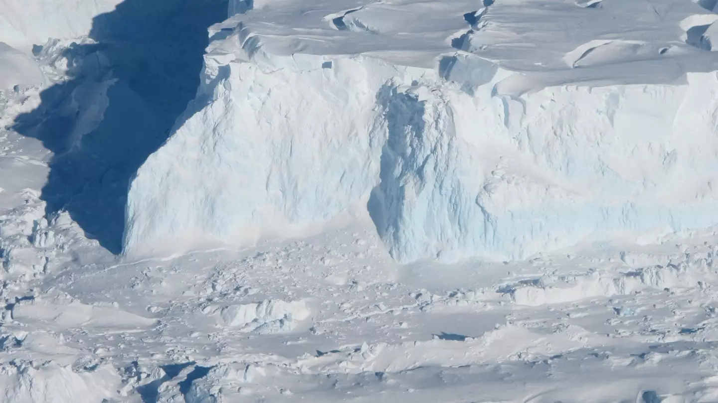 That sure is a lot of ice (NASA)