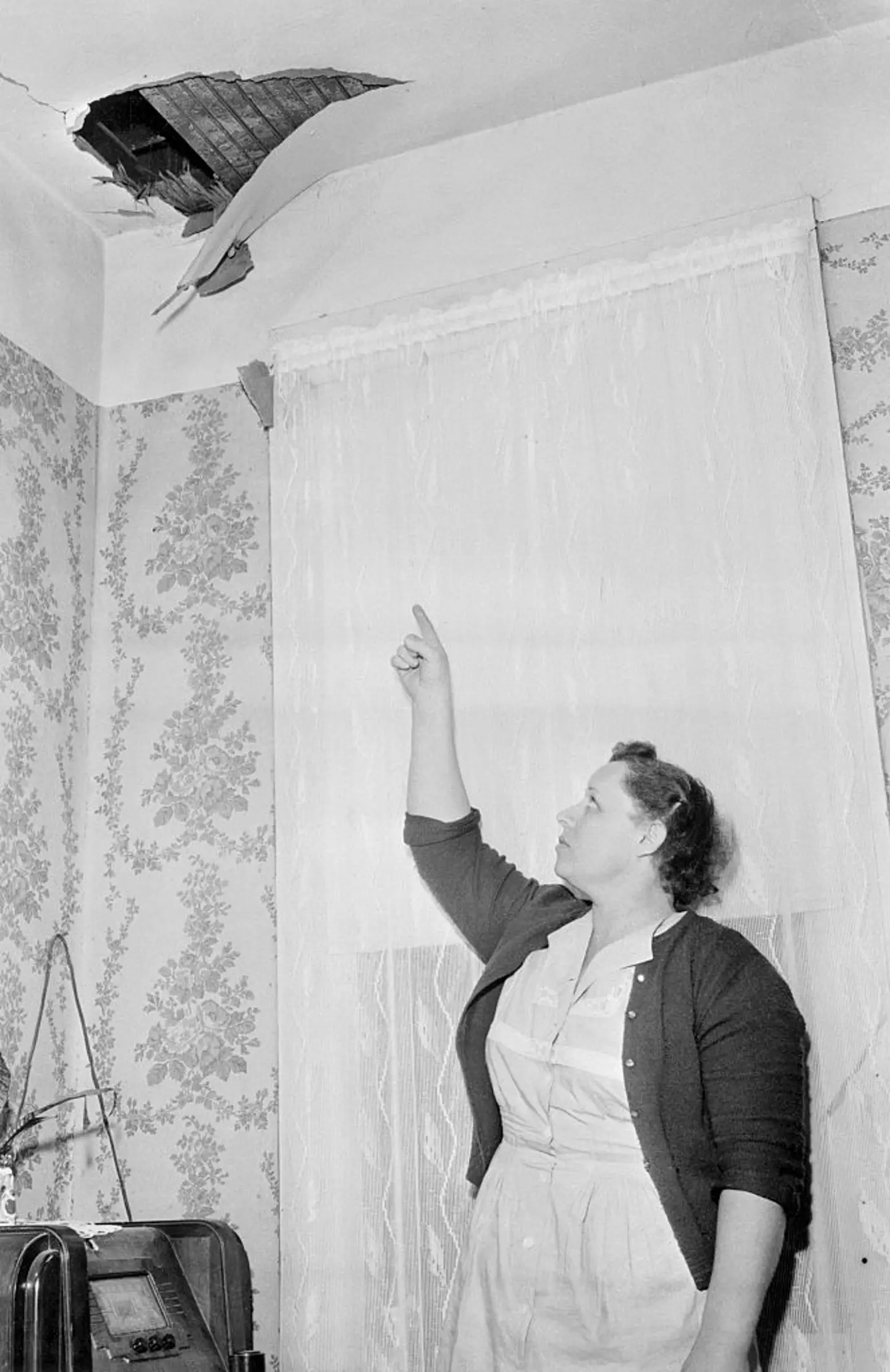 The hole the meteor left in Ann Hodges' roof (Bettmann / Contributor)