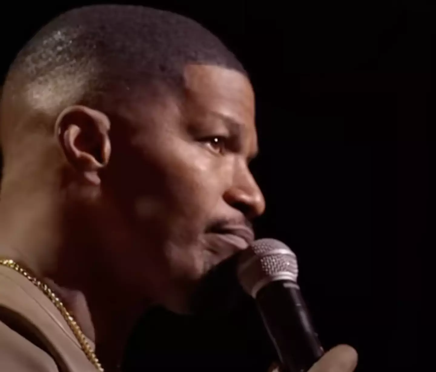 Foxx went through a stroke and had to relearn how to walk (Netflix)