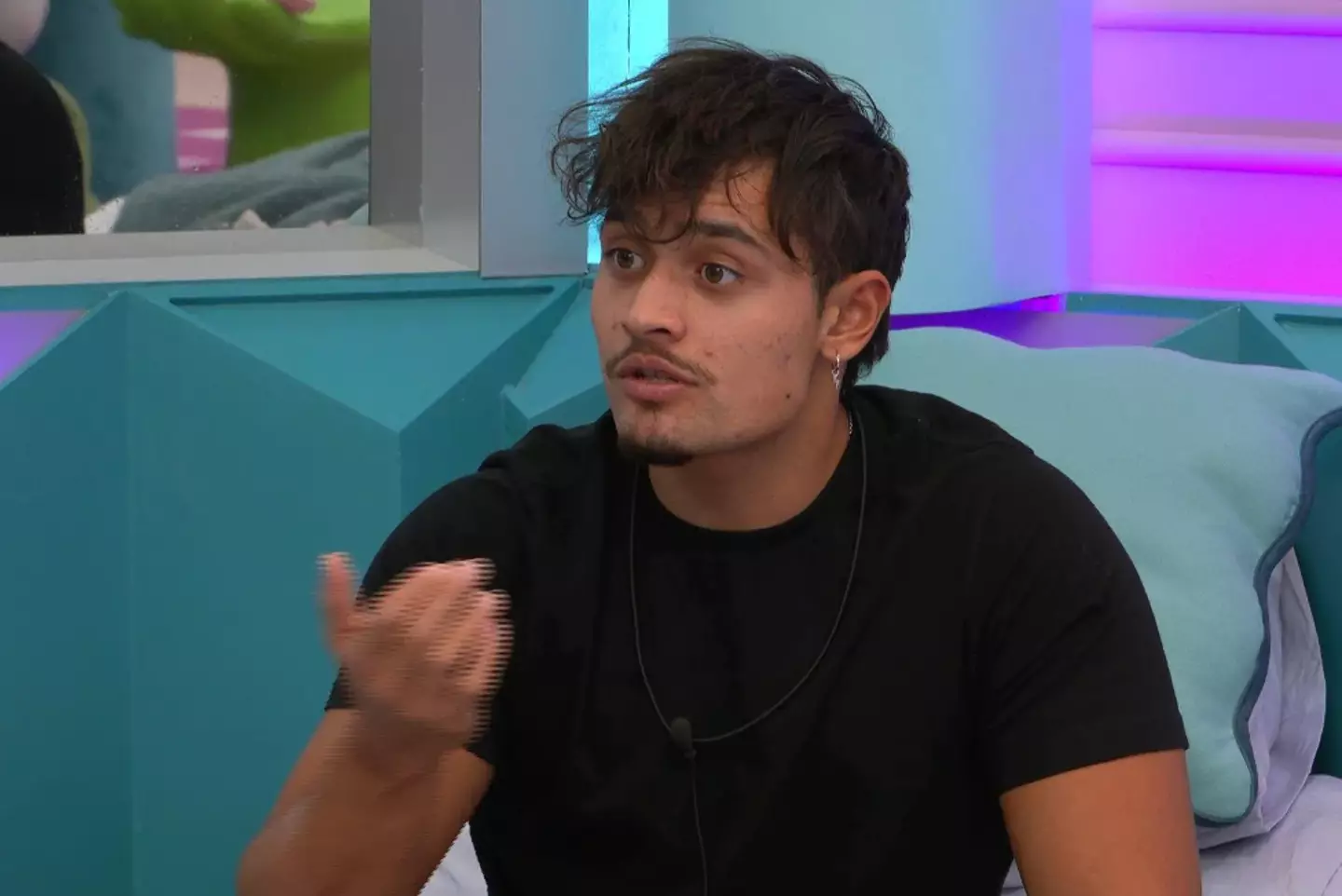 Zelah spoke to Caroline about the incident. (ITV)