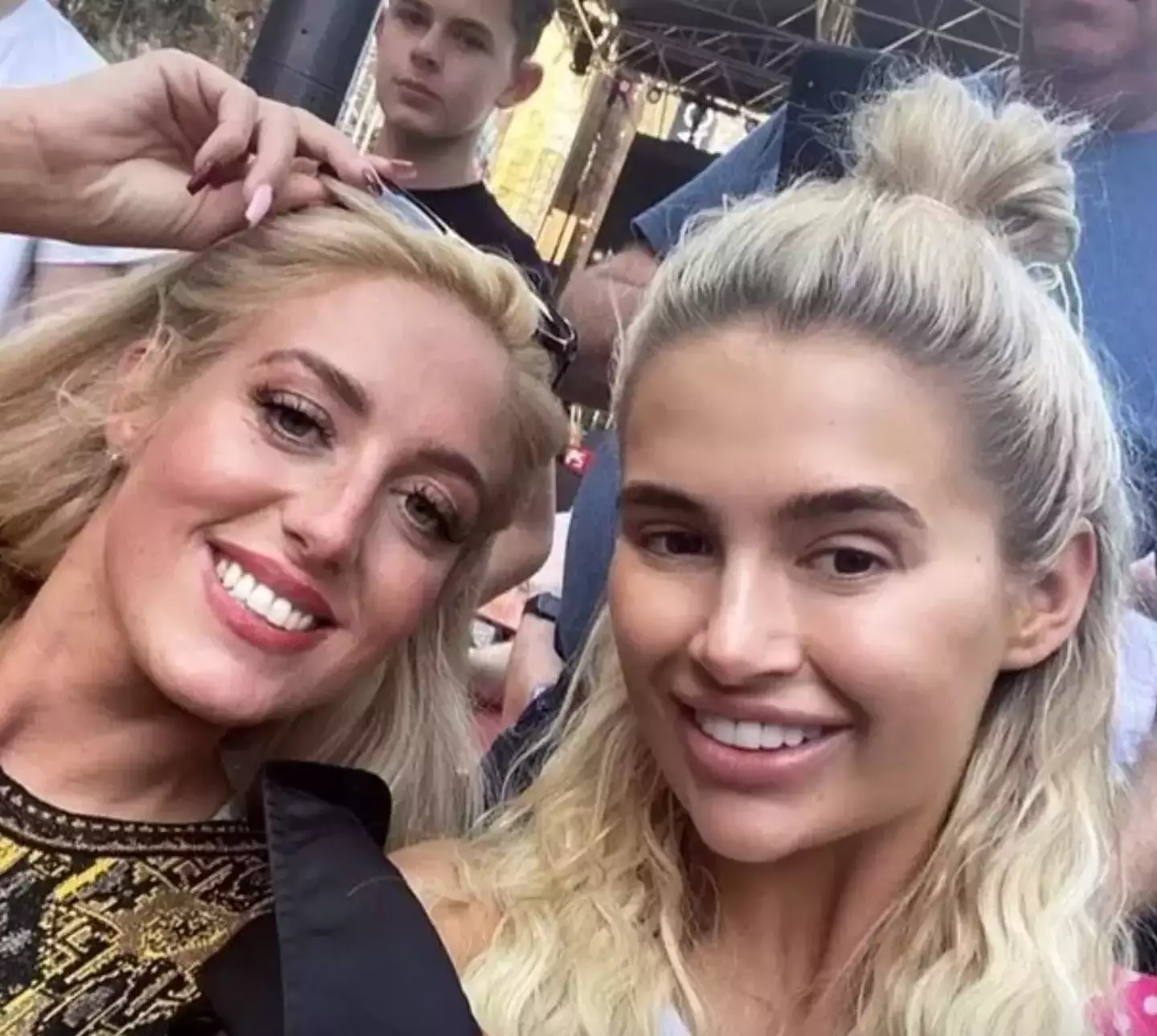 Molly looked to Paris for advice.