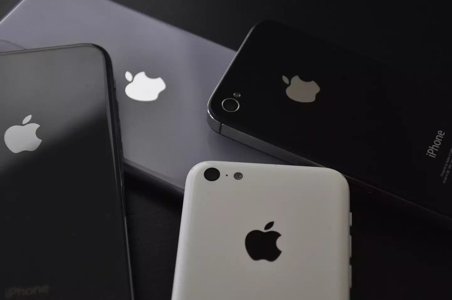 Some of the latest deals are now offering the new iPhone 15 for £35 a month or less.
