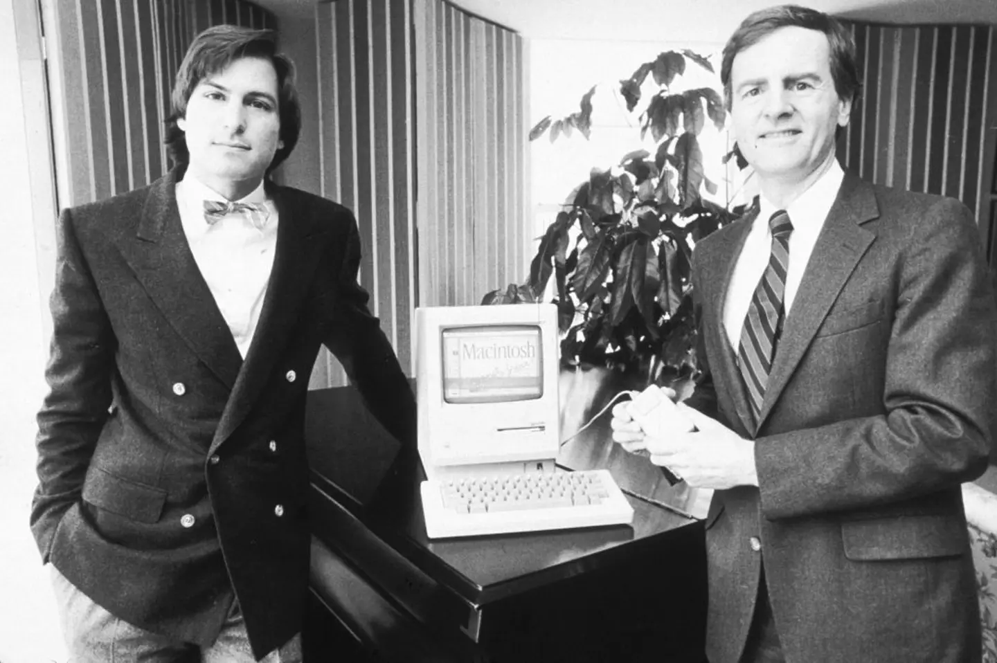A rare image of Jobs pre-turtleneck (Marilyn K. Yee/New York Times Co./Getty Images)