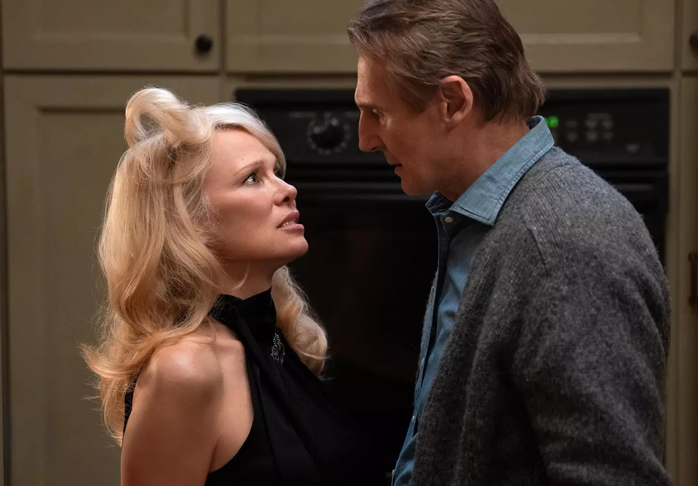 It seems Anderson and Neeson very much enjoyed working with one another (Paramount Pictures)