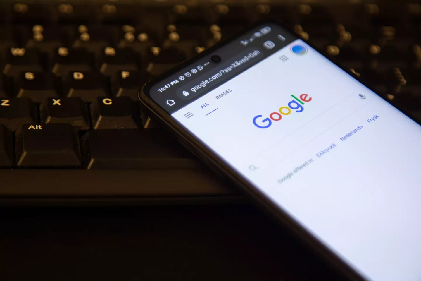 Google on an Android phone (Nicolas Economou/NurPhoto via Getty Images)