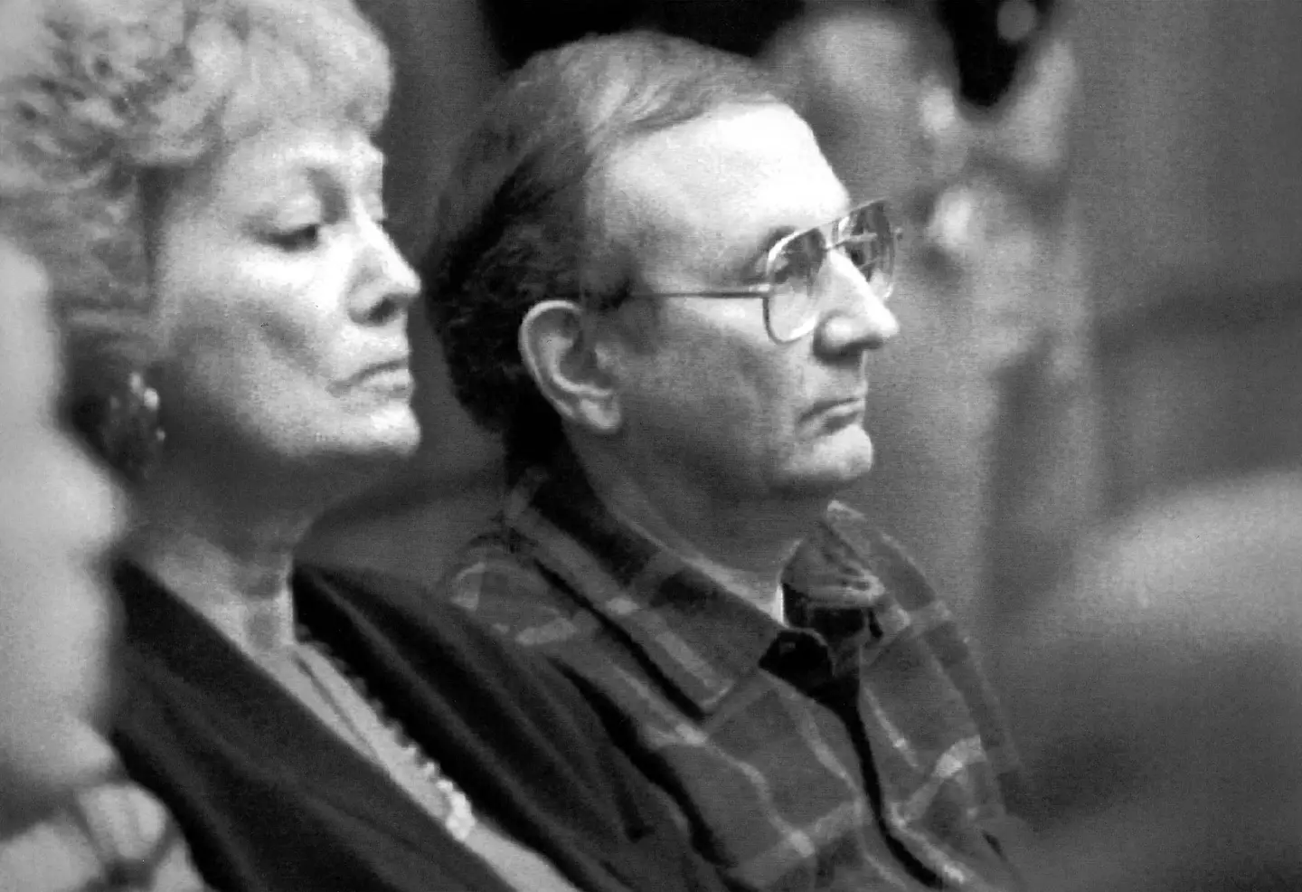 Shari and Lionel Dahmer awaiting the verdict of Jeffrey's sanity trial.