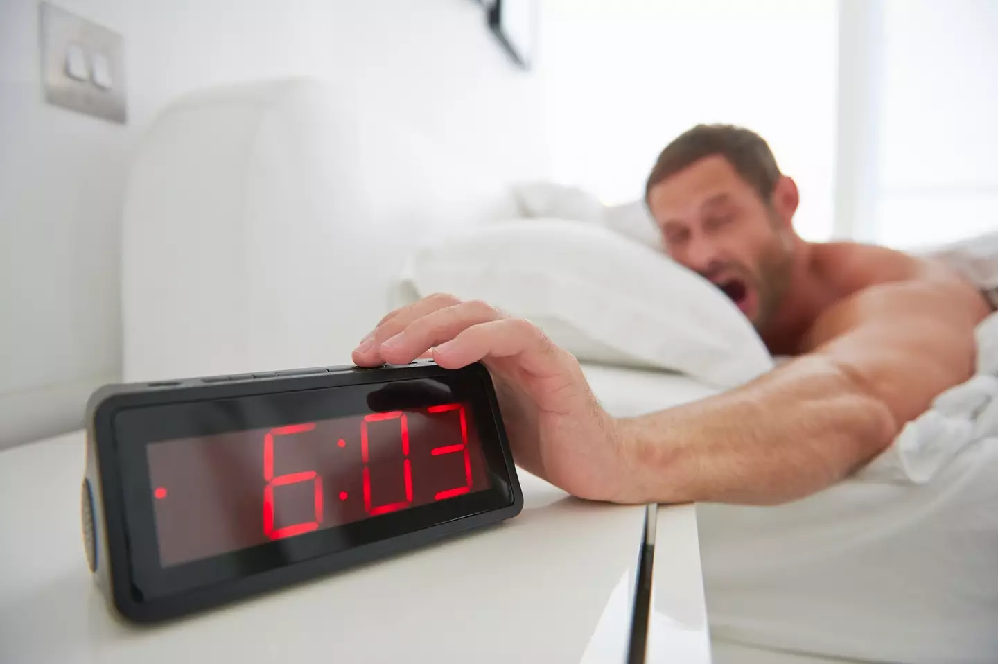 Snoozing your alarm could be a bad thing (Getty Stock Images)