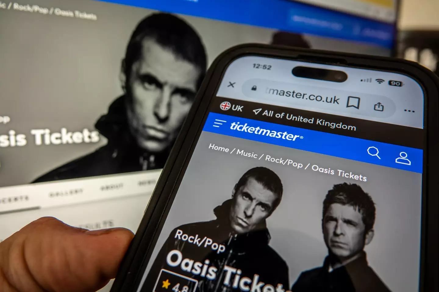 Fans had another chance for tickets. (Matt Cardy/Getty Images)