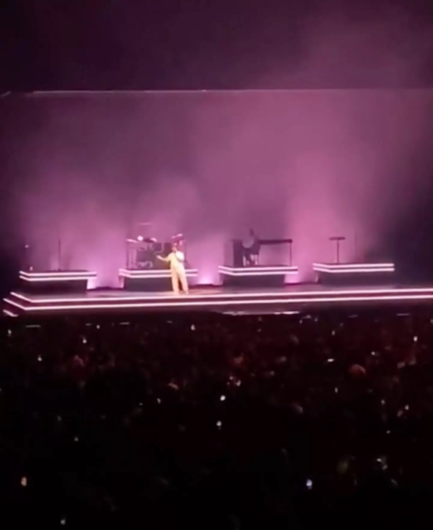 Lewis Capaldi told fans that he met the guy who runs Fake Taxi.