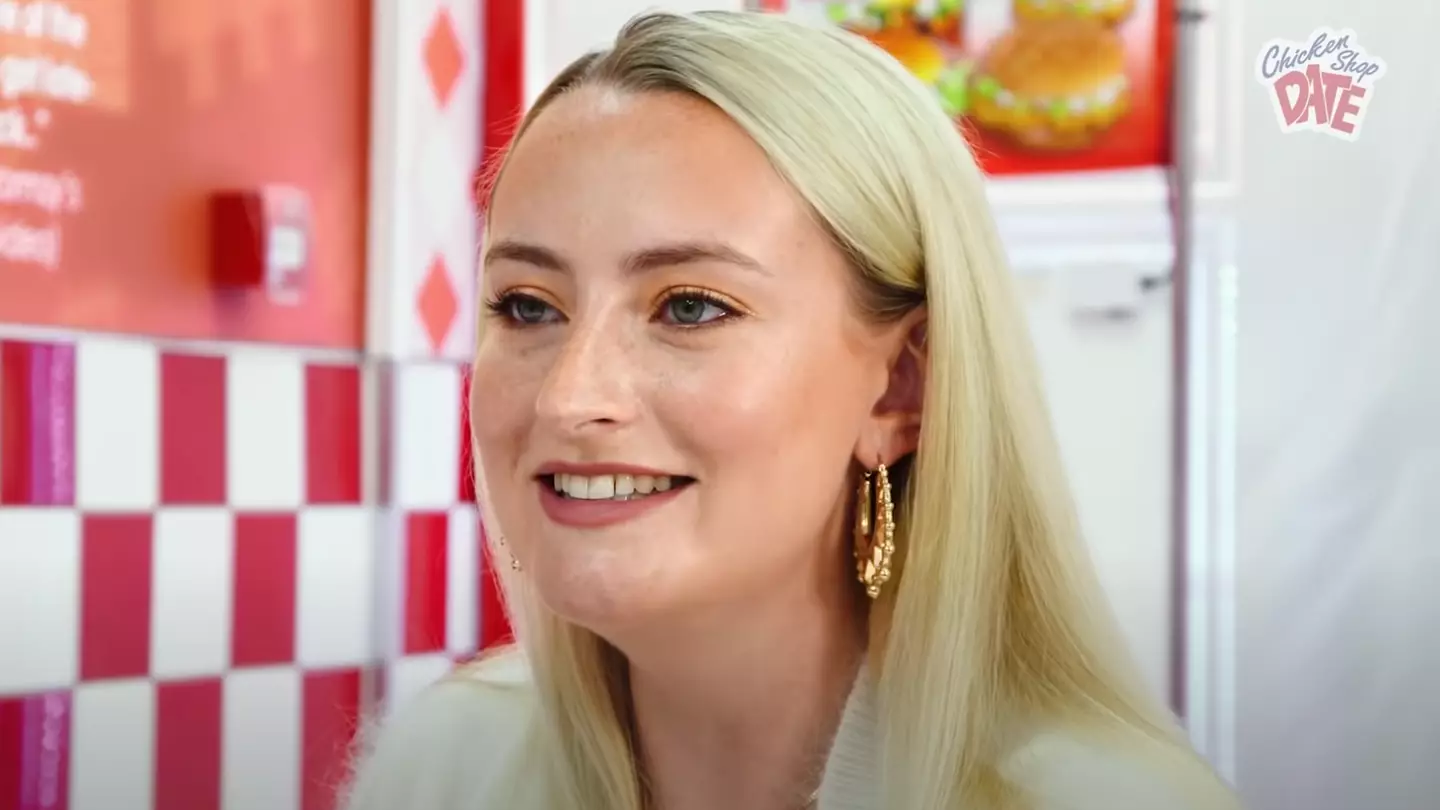 YouTube / Amelia Dimoldenberg