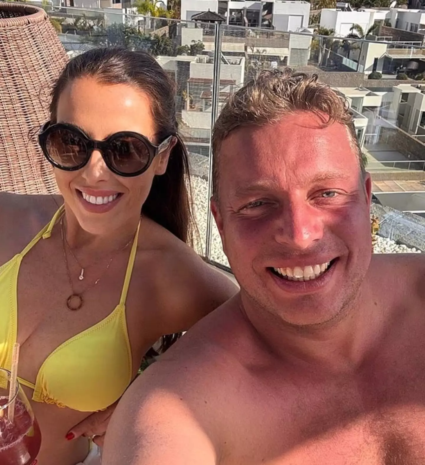 The couple, who share three children, said they are now 'stronger than ever' (Instagram/@iamtomskinner)