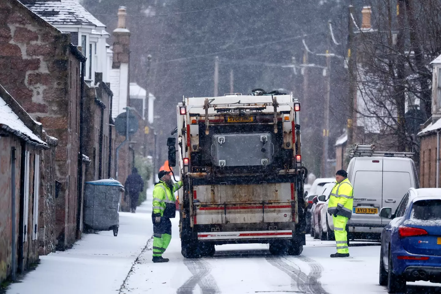 This bin man has revealed what gifts they are really hoping for off residents at Christmas (Jeff J Mitchell/Getty Images)