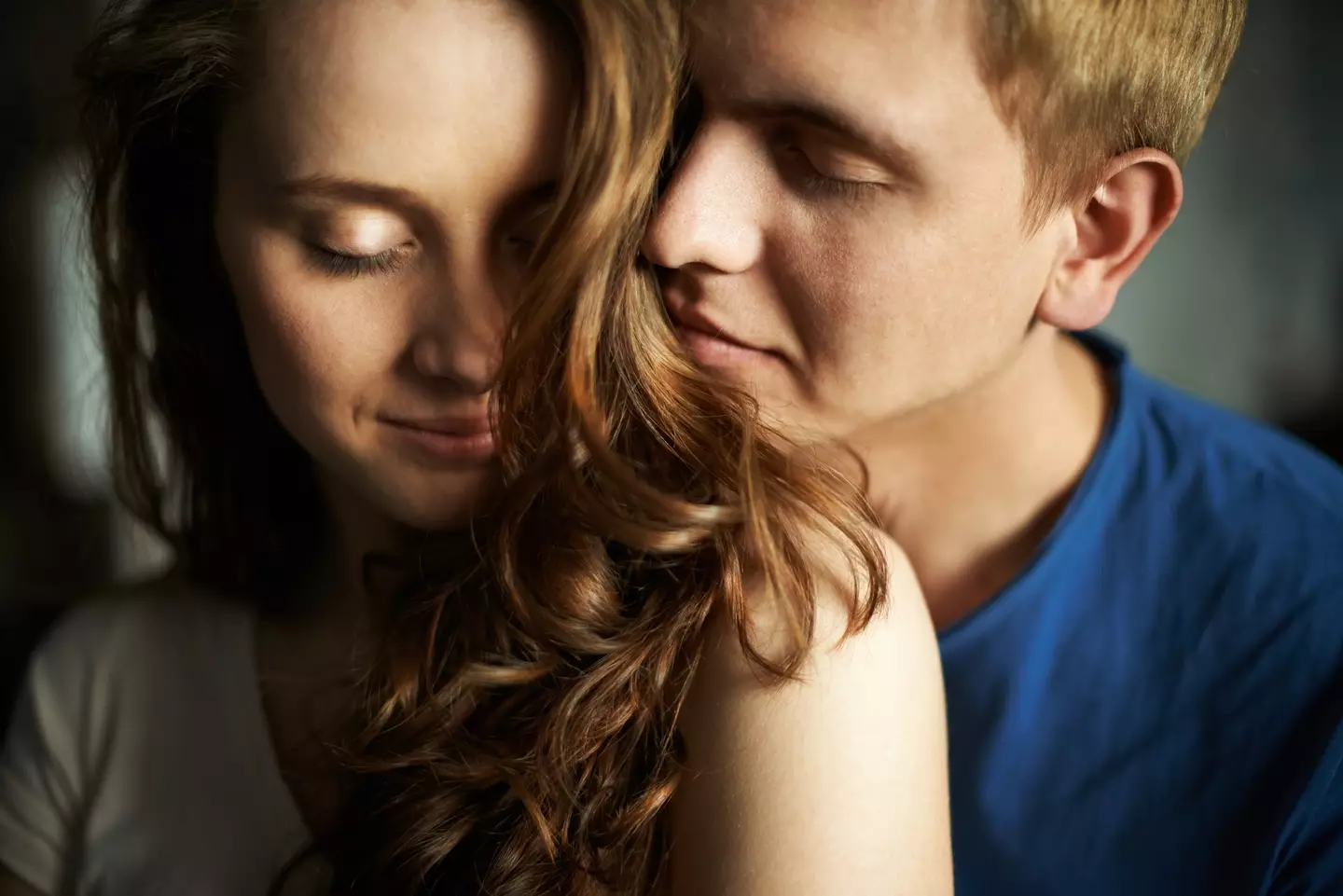 Women are using bizarre 'vabbing' dating trend to attract potential partners 2 Vabbing enthusiasts claim it's a definite way to attract a partner. (Getty Stock Images)