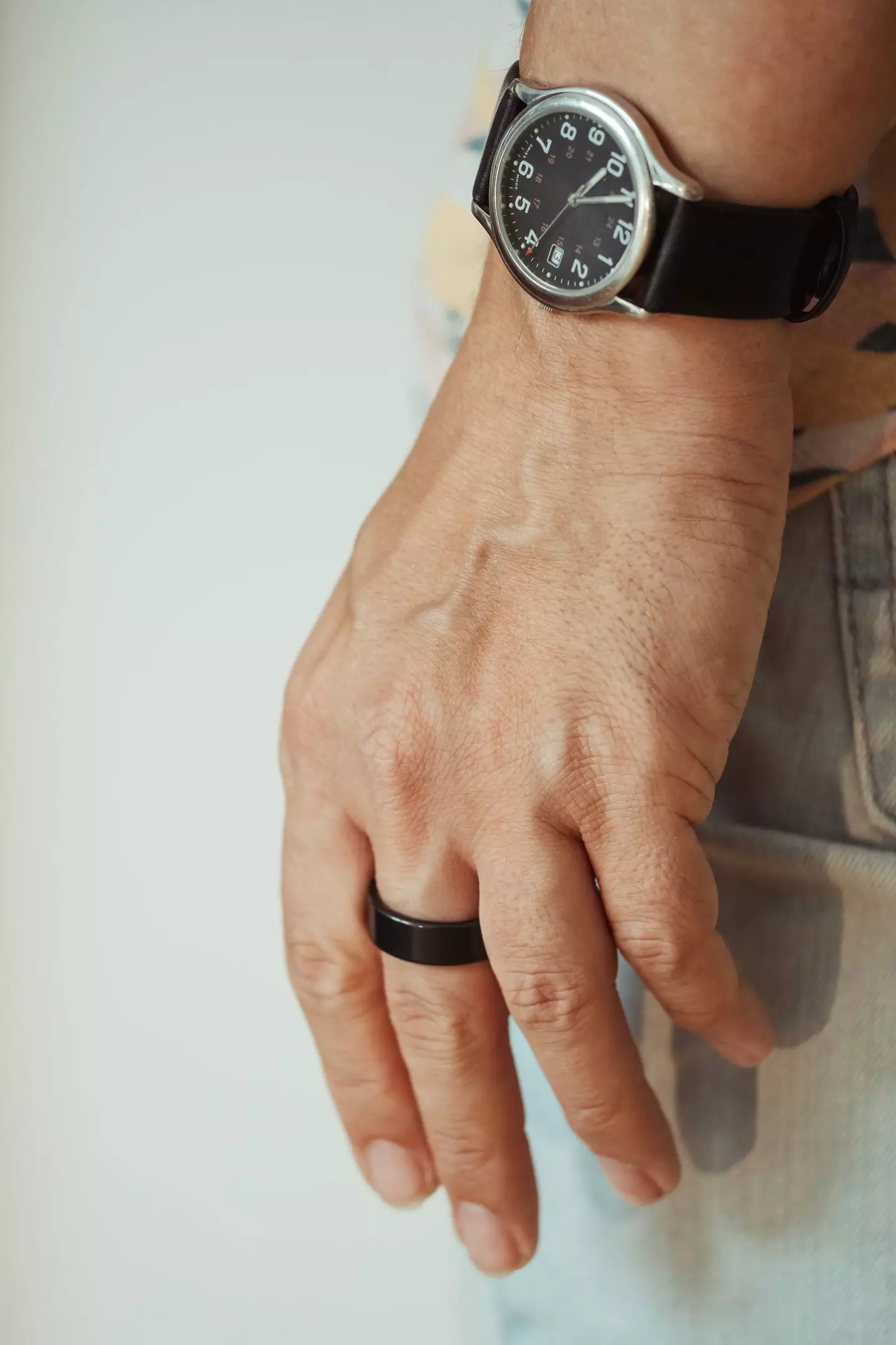 The accessory is a subtle symbol that announces your interest in swinging (Getty Stock Image)