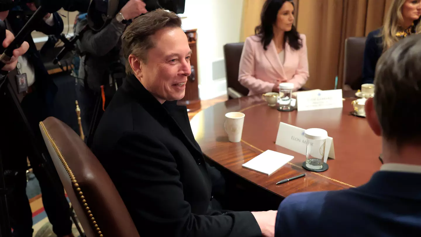 Elon Musk mocked after people spot ‘top secret’ message written on his notepad in Trump cabinet meeting