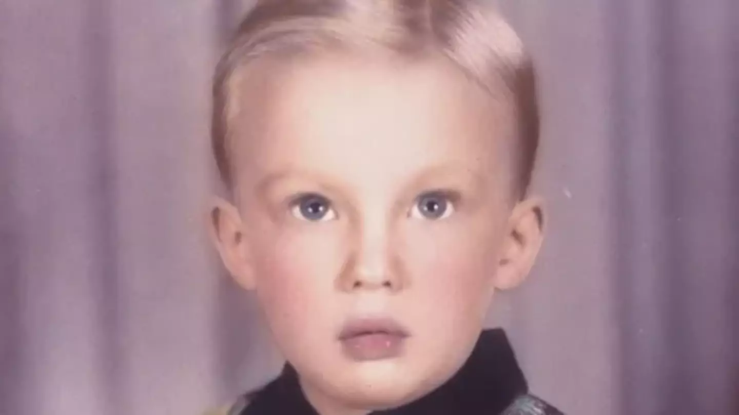 People can't believe who young boy is that went on to become one of most famous people in world
