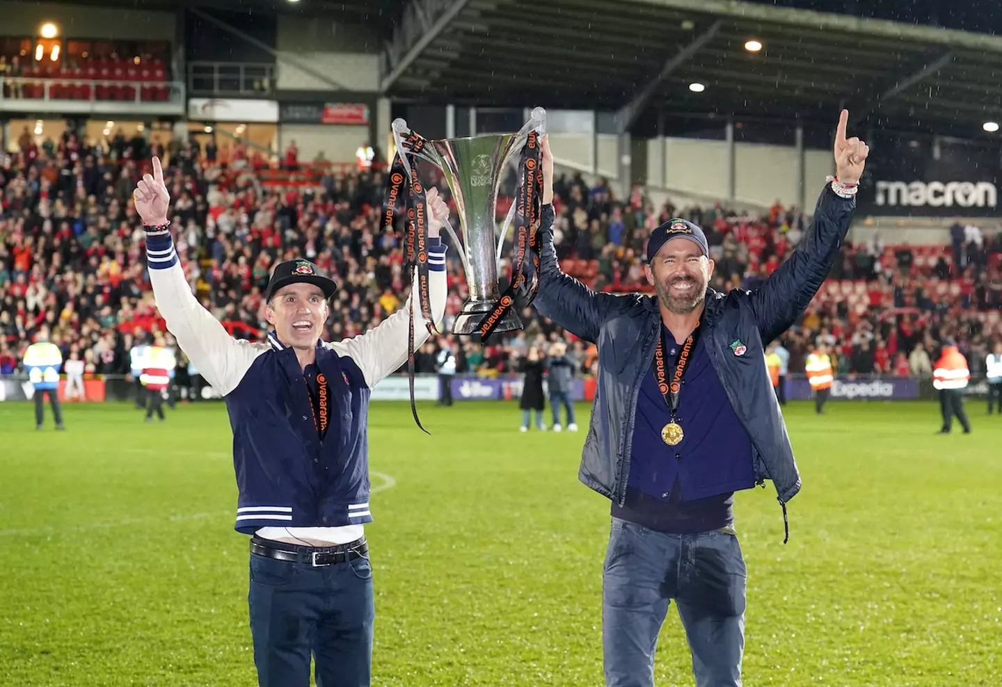 Actor Rob McElhenney joined forces with Reynolds to help restore the Red Dragons to the Football League after a 15-year absence.