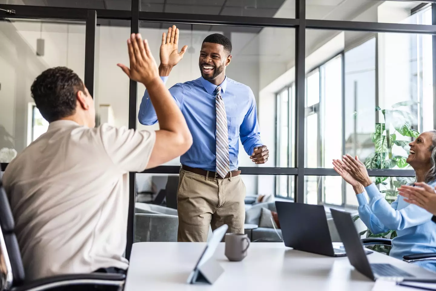 Everyone loves getting some praise (Getty Stock)