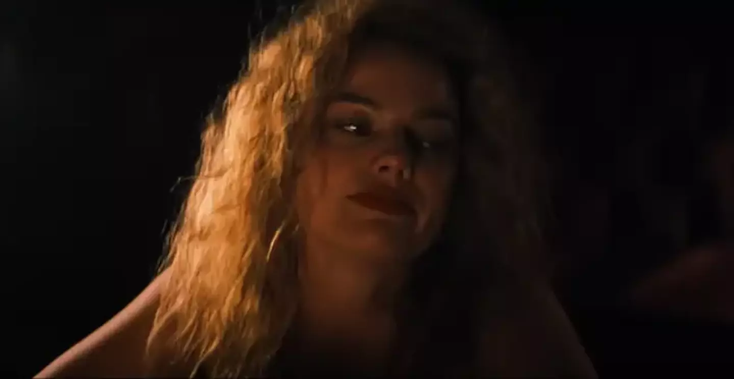 Robbie plays Nellie LaRoy.